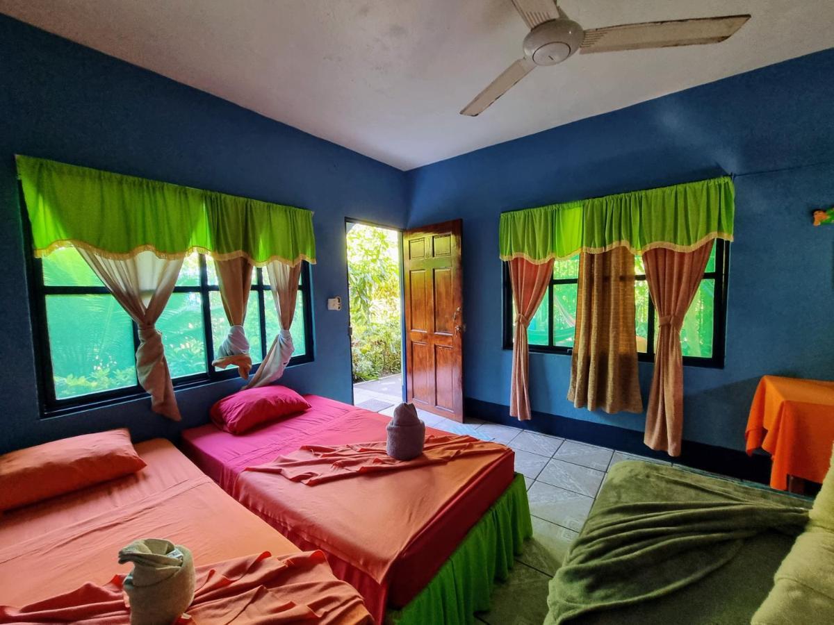 Cabinas Tortuguero Natural Exterior foto